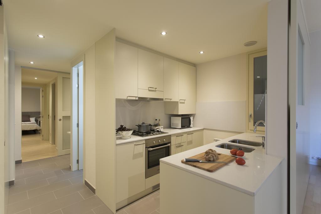 Bravissimo Cort Reial-2B Apartment Girona Bagian luar foto