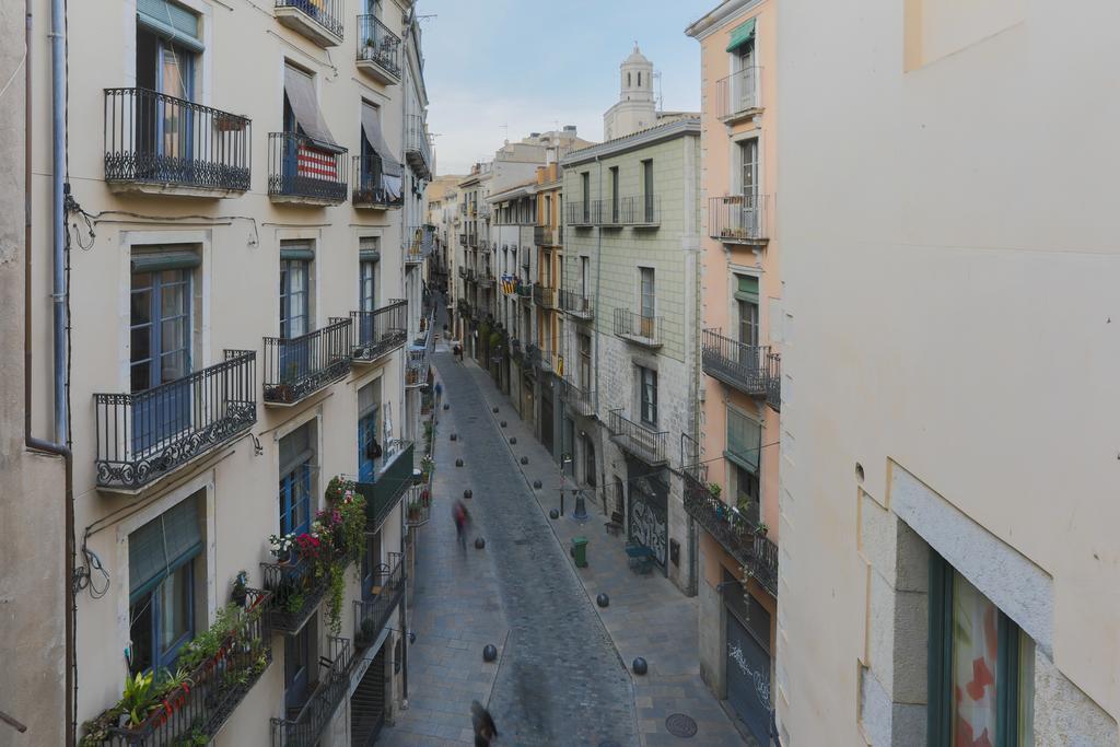 Bravissimo Cort Reial-2B Apartment Girona Bagian luar foto